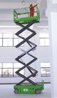 Tableau de fonctionnement aérien d'ascenseur électrique autopropulsé de ciseaux du design compact 12m avec longtemps utilisant la période