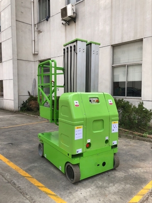 Green 9m  Double Mast Self Propelled Vertical Lift With Hydraulic Turning Wheel
