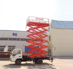 le camion 500Kg de 9m a monté la plate-forme de fonctionnement aérienne d'ascenseur de ciseaux pour peindre/nettoyage